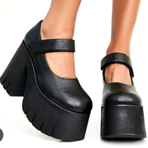 SOLD: New "I Got Levels" Mary Janes 11 - Rare